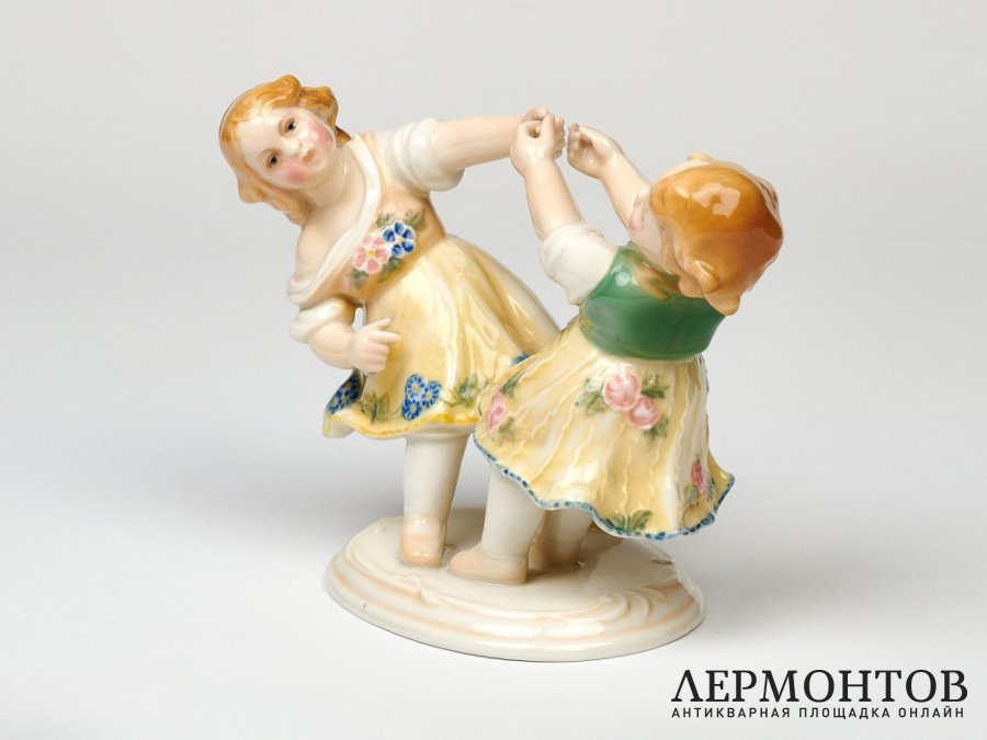 Статуэтка «Танцующие девочки». Фарфор, Karl Ens, Германия, 1919–1940 годы