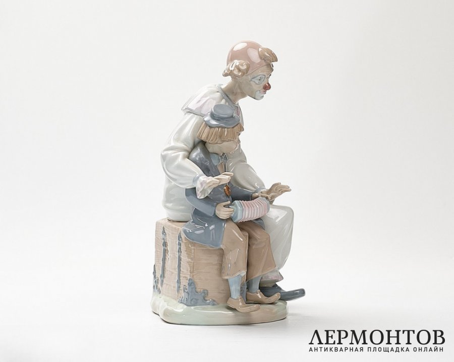 Статуэтка «Клоун. Урок музыки». Фарфор, NAO by Lladró, Испания, 1970–1980-е годы