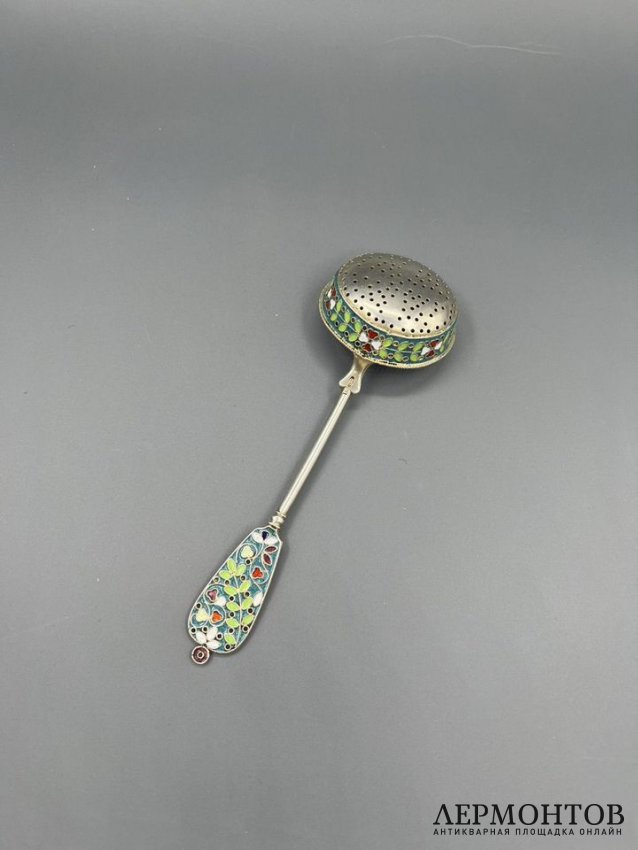 Ситечко с эмалью по скани. Серебро 84 пробы, Е. Самошин, Россия, 1908–1917 годы
