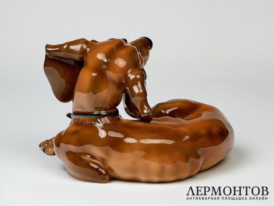 Статуэтка «Такса». Фарфор, Rosenthal, Германия, 1955 год