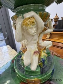 Парные кашпо на консолях со львами. Фаянс, роспись, Capodimonte, Италия, 20 век
