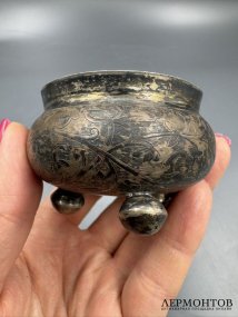 Солонка с орнаментом. Серебро 84 пробы, Россия, 1858 год