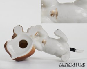 Статуэтка «Дружба. Такса и кошка». Фарфор, Hutschenreuther, Германия, конец XX века