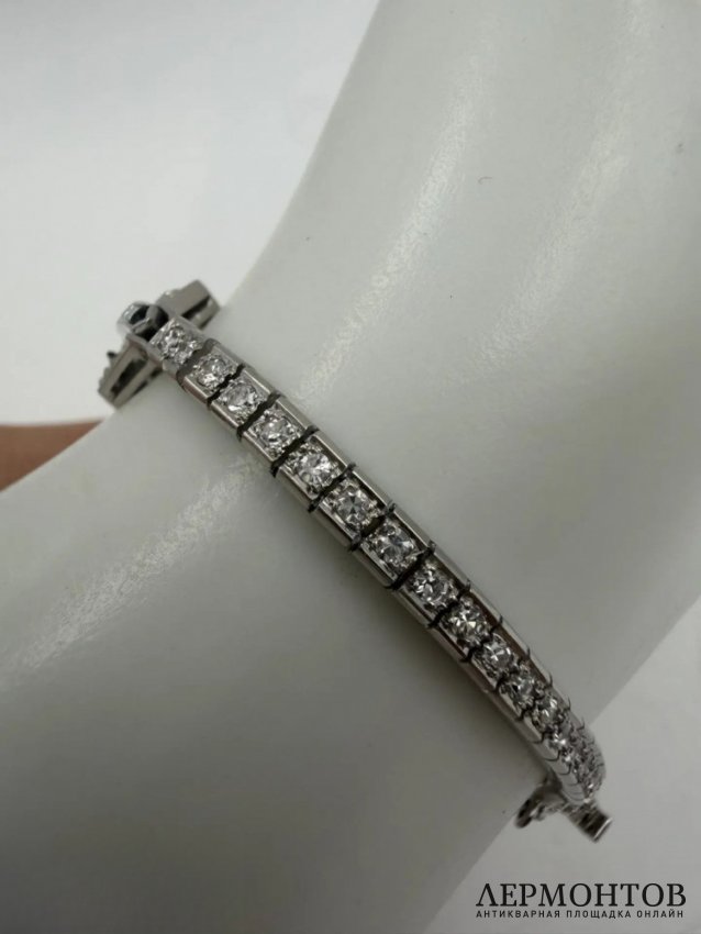Браслет в стиле ар-деко с бриллиантами. Платина, 1920–1930-е годы