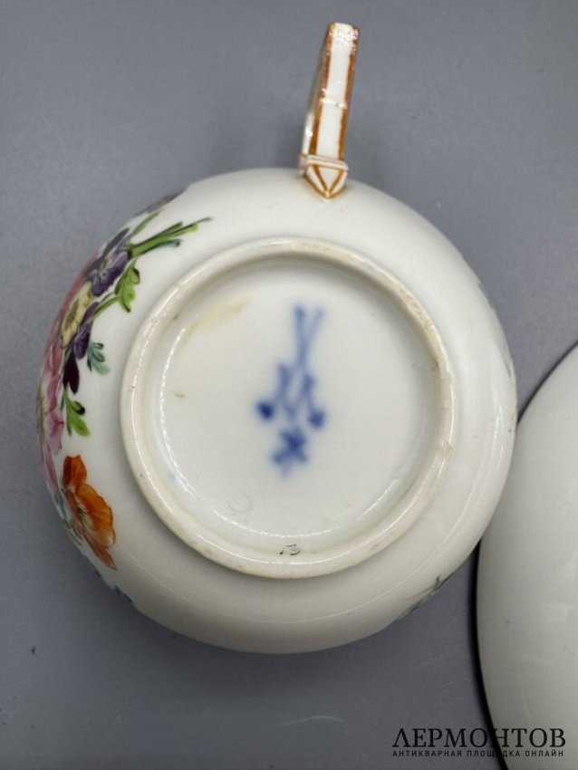 Кофейная пара с букетом. Фарфор, роспись, Meissen, период Марколини, Германия, 1774–1814 годы