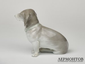Статуэтка «Такса». Фарфор, Pfeffer Gotha, Германия, 1882–1934 годы
