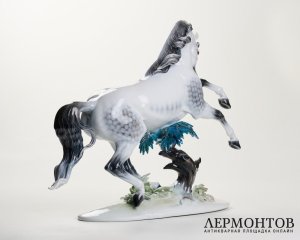 Статуэтка «Скачущий конь». Фарфор, Rosenthal, Германия, 1980 год