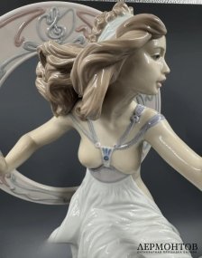 Статуэтка «Девушка с арфой». Фарфор, роспись, Lladro, Испания