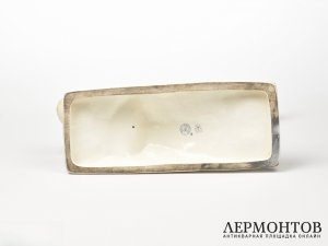 Статуэтка «Борзой». Фарфор, Royal Dux, Чехословакия, 1918–1938 годы
