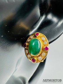 Серьги с изумрудами, сапфирами и бриллиантами. Золото 750 пробы, Западная Европа, 1-я половина 20 века