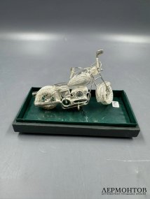 Статуэтка «Мотоцикл Harley-Davidson». Серебро 925 пробы, скань, современная работа