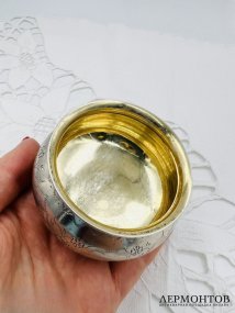 Солонка на ножках. Серебро 84 пробы, П. Лобанов, Россия, 1867 год