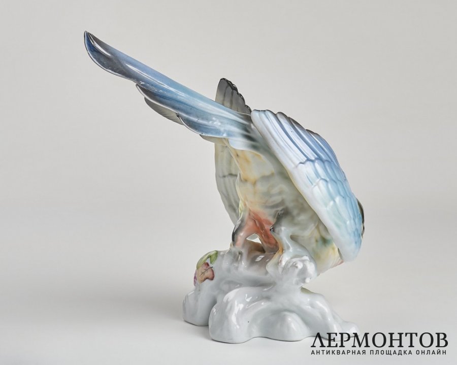 Статуэтка «Попугай ара». Фарфор, Iris, Клуж-Напока, Румыния, 1970–1980 годы