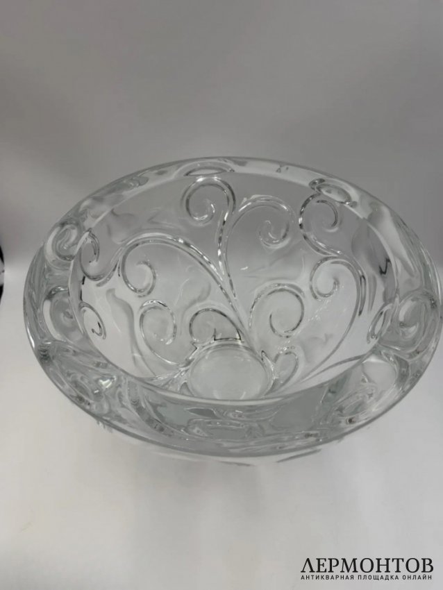 Ваза-чаша «Verone» с голубями. Хрусталь, Lalique, Франция