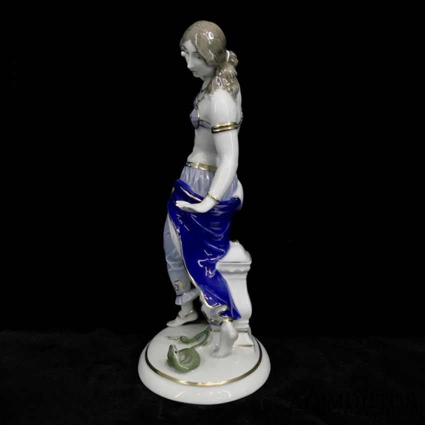 Статуэтка «Танцовщица со змеёй». Фарфор, Rosenthal, Германия, 1926 год