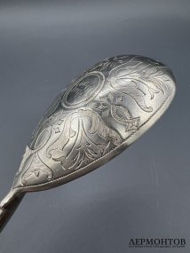 Ложка для мёда. Серебро 84 пробы, предположительно И. Хлебников, Россия, 1890-е годы