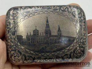 Кошелек Кремль. Россия, 19 век. Серебро 84 пробы, чернь.