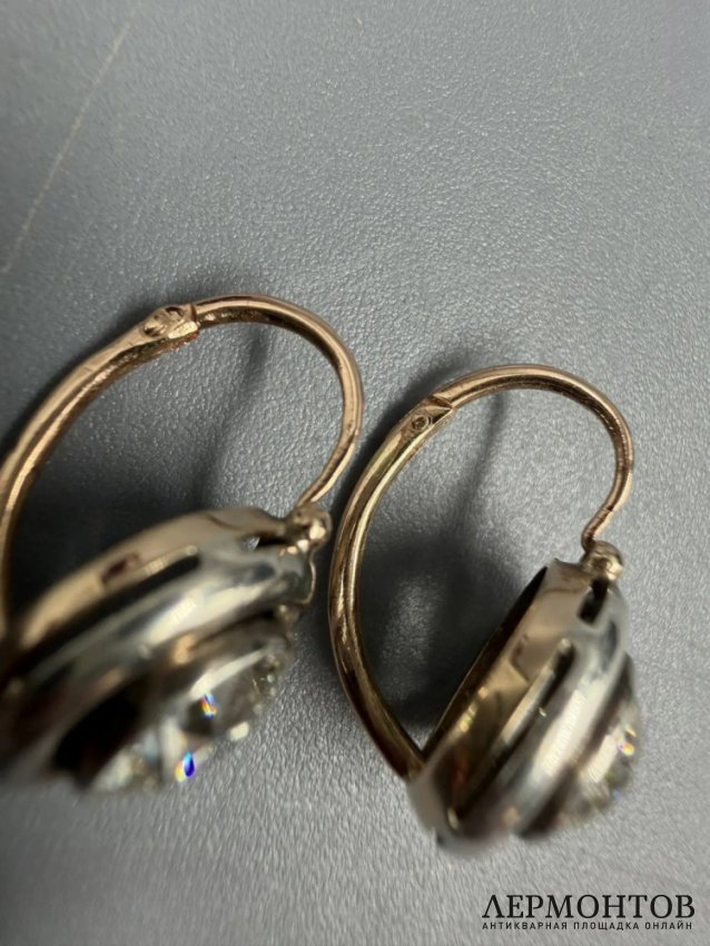 Серьги с крупными бриллиантами. Золото 56 пробы, серебро, Россия