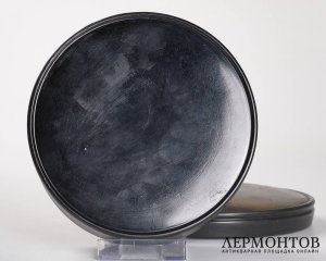 Шкатулка «Дорожная сцена». Папье-маше, фабрика Вишнякова, Россия, 1885–1895 годы