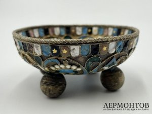 Солонка с эмалью. Россия, Овчинников, 1880-90-е гг. Серебро 84 пробы.