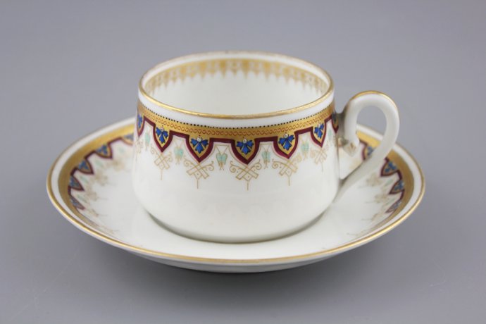 Чайная пара. Завод братьев Корниловых. Фарфор, роспись. Россия, XIX в.