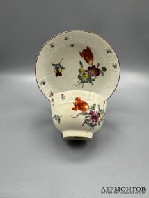 Кофейная пара с цветочным букетом. Фарфор, роспись, Ludwigsburg, Германия, 1770-е годы