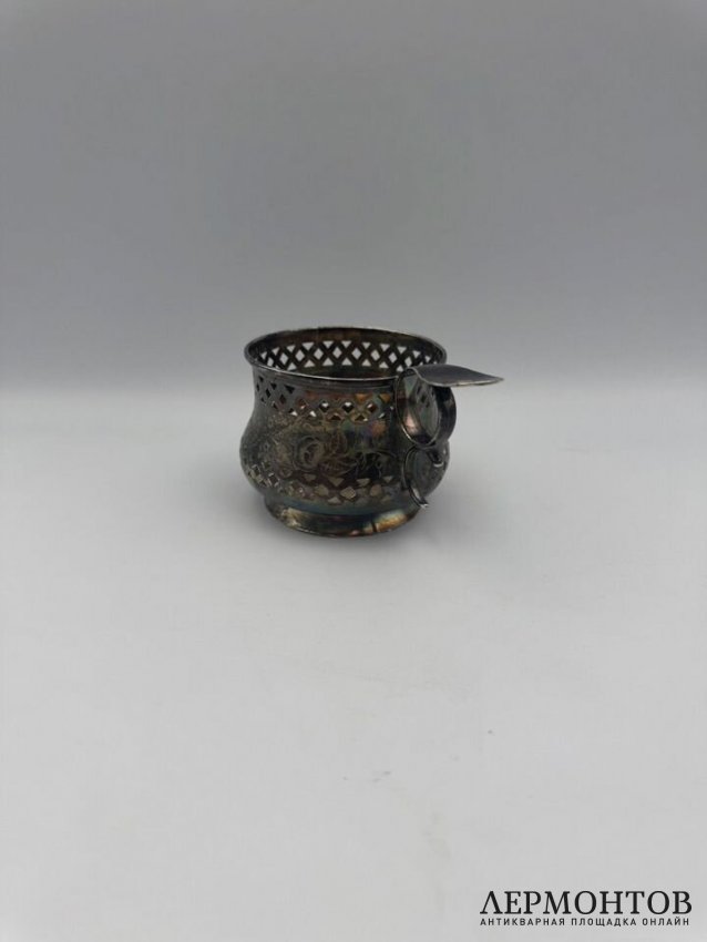 Подстаканник с цветочным фризом. Серебро 84 пробы, А. В. Векман, Россия, 1870 год