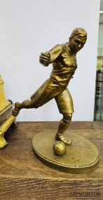 Скульптура «Футболист». Металл, по модели Манизера, СССР, 1960–1980 годы