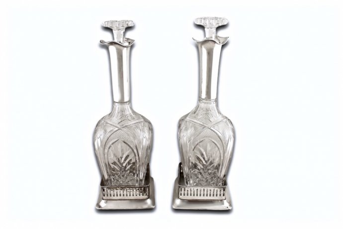 Парные хрустальные штофы. Серебро 800, хрусталь. HERMANN BEHRND