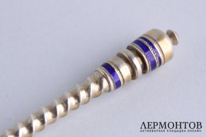 Ложка. Иван Хлебников. Выемчатая эмаль. Серебро 84 пробы. Россия, Москва, 1887 год.