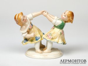 Статуэтка «Танцующие девочки». Фарфор, Karl Ens, Германия, 1919–1940 годы