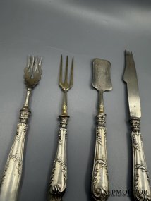 Набор сервировочных приборов. Серебро 84 пробы, сталь, Россия, 1908–1917 годы
