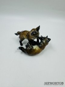 Статуэтка «Играющие лисята». Фарфор, роспись, Rosenthal, Германия, 1-я половина 20 века