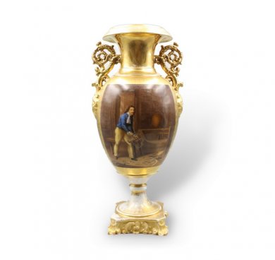 Ваза с изображением Петр I в Зандаме. Россия, бр. Корниловы, 1830-1840-е гг. Фарфор.