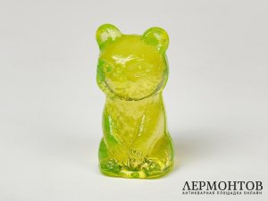 Статуэтка «Медведь». Урановое стекло, Чехословакия