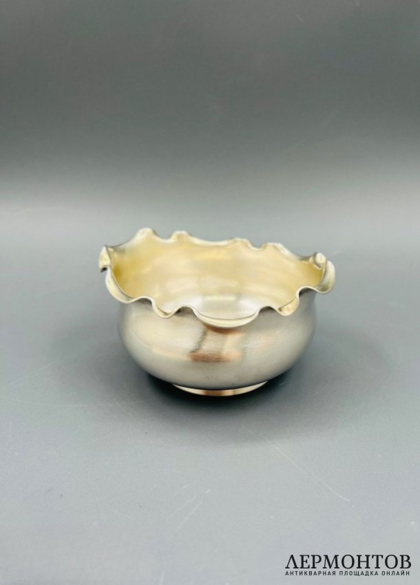 Солонка с фигурным бортом. Серебро 84 пробы, С. Мясоедов, Россия, 1899–1908 годы