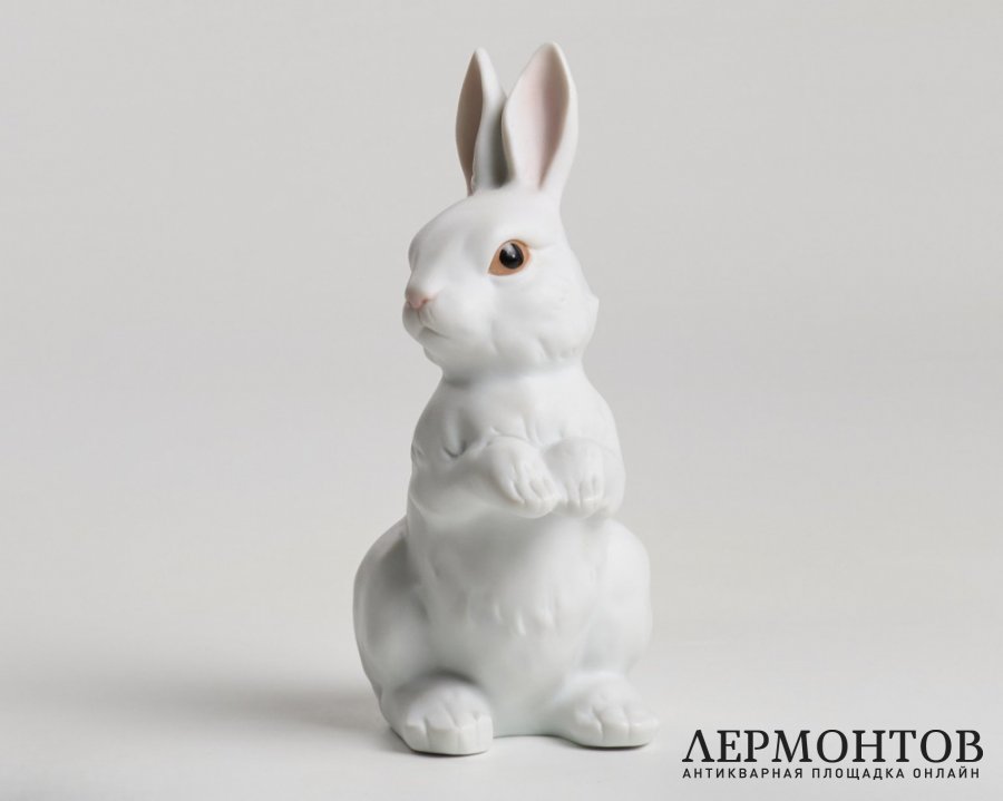 Статуэтка «Стоящий кролик». Бисквитный фарфор, Rosenthal, Германия