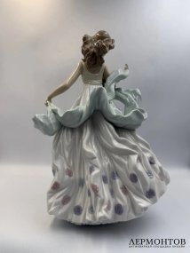 Статуэтка «Летняя серенада». Фарфор, роспись, Lladro, скульптор Regino Torrijos, Испания