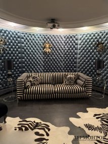 Трёхместный диван «Stripe» в стиле ар-деко. Zanaboni, Италия, 2000–2010-е годы