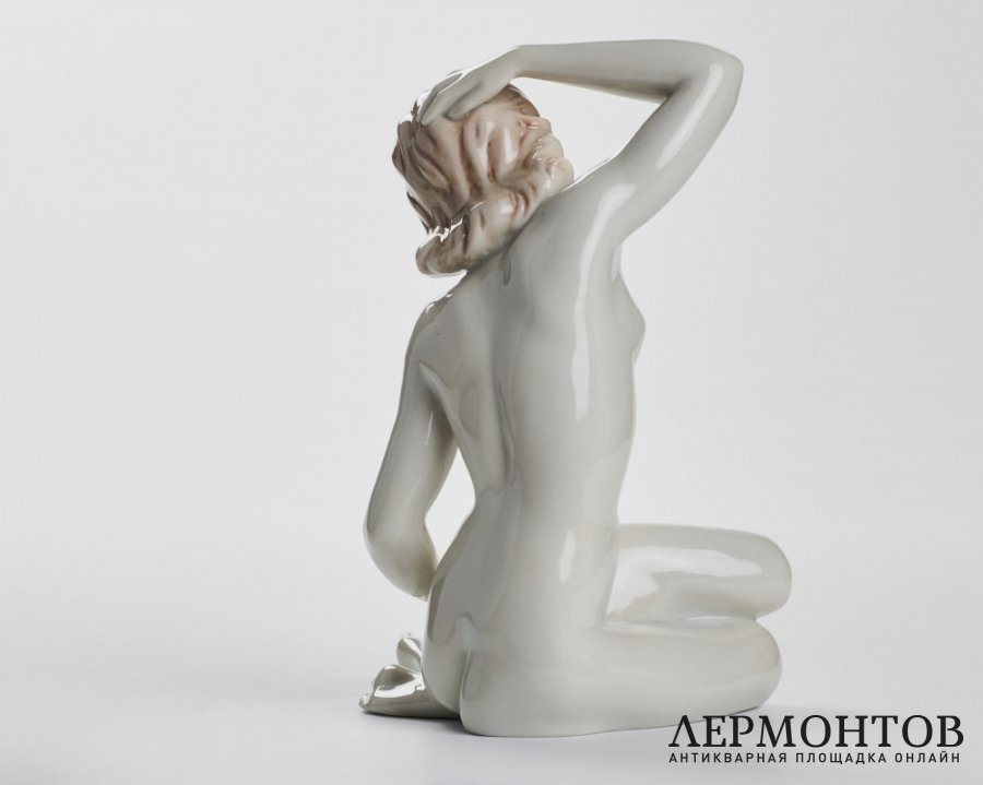 Статуэтка «Обнажённая девушка». Фарфор, Metzler & Ortloff, Германия, 1930–1972 годы