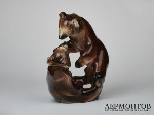 Статуэтка «Медведи борются». Terra keramische Fabrik, Чехословакия, 1920–1940 годы