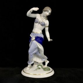 Статуэтка «Танцовщица со змеёй». Фарфор, Rosenthal, Германия, 1926 год