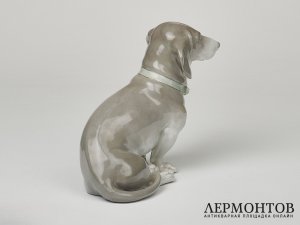 Статуэтка «Такса». Фарфор, Pfeffer Gotha, Германия, 1882–1934 годы