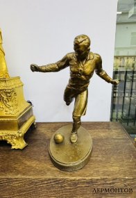Скульптура «Футболист». Металл, по модели Манизера, СССР, 1960–1980 годы