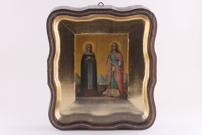 Икона Преподобной Елизаветы  Чудотворицы и Великомученицы Варвары в киоте.