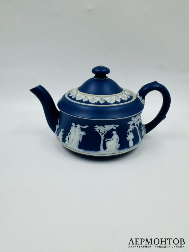 Чайный сервиз в стиле ампир с мифологическими сюжетами. Фарфор, Wedgwood, Англия, середина 20 века