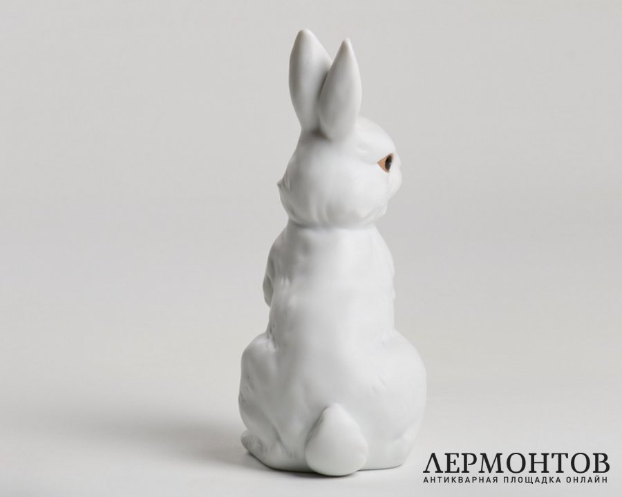 Статуэтка «Стоящий кролик». Бисквитный фарфор, Rosenthal, Германия