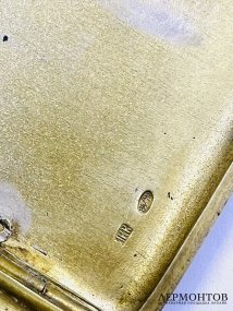 Портсигар с черневым растительным декором. Серебро 84 пробы, чернь, золочение, мастер ИКК, Россия, 1899–1908 годы