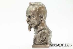 Бюст Феликса Эдмундовича Дзержинского. СССР, скульптор А. Мурзин, 1970-1980 гг.