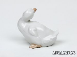 Статуэтка «Утёнок». Фарфор, NAO by Lladró, Испания, 1980-е годы